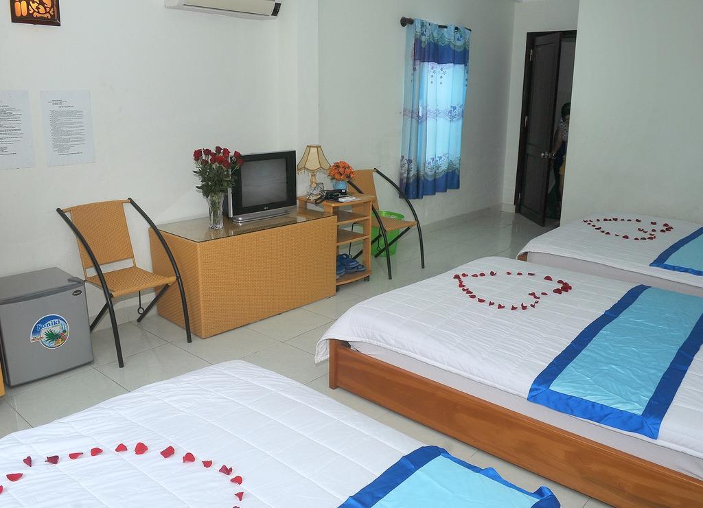 Queen 2 Hotel Нячанг Номер фото