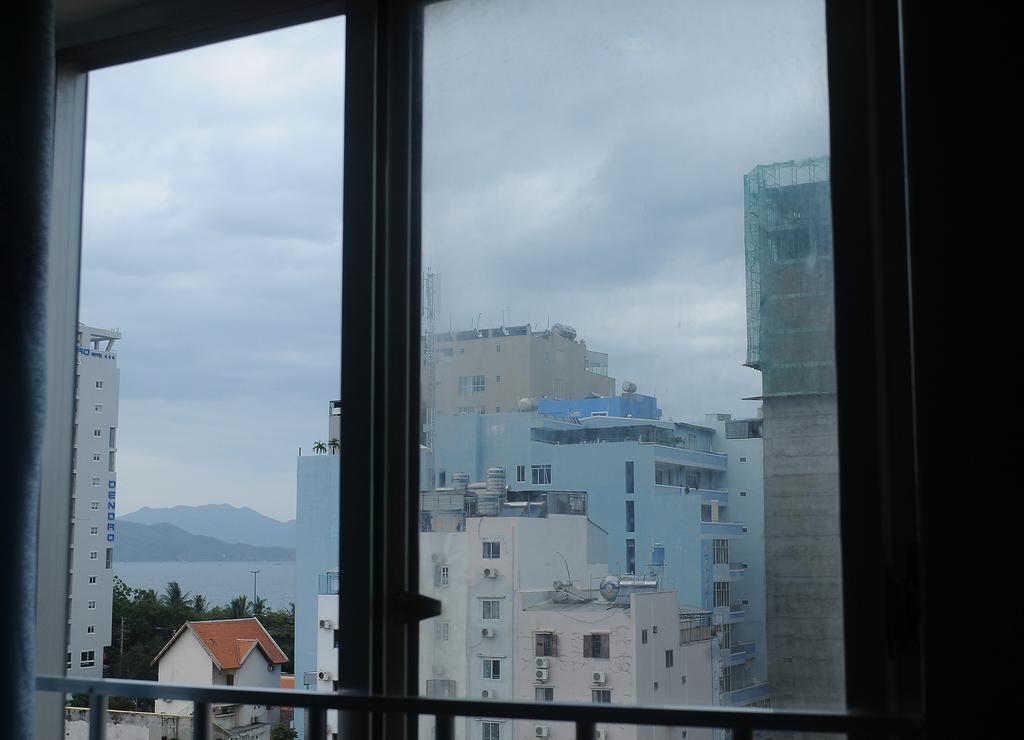 Queen 2 Hotel Нячанг Номер фото